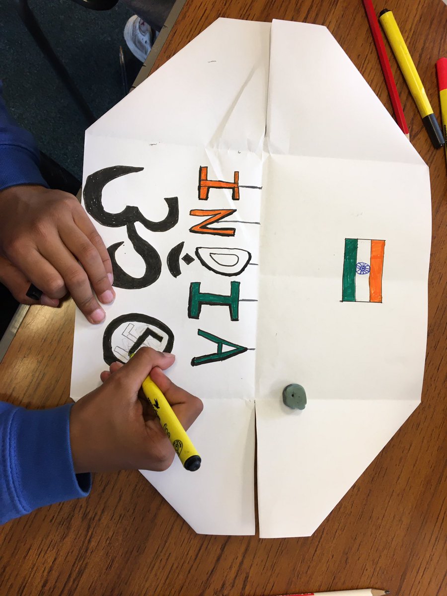 FerryhillSchoo1's tweet photo. P7M/W have been creating dioramas for various countries.  They have also been putting a fact sheet together for their chosen country, Brazil.🇧🇷🇳🇬🇺🇦🏴󠁧󠁢󠁳󠁣󠁴󠁿🇯🇵#UNCRCArticle30 https://t.co/rPSL552a3q