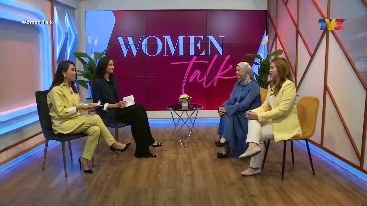 PopsMalaya's tweet photo. Tonton video penuh Women Talk (2022) | Episod 6 - Women Making Waves In Business sesi bersama Kak Pops --> https://t.co/5uYpQF6Gxj

#WomenTalkTV3 #PopsMalaya https://t.co/O74oDT4aQk