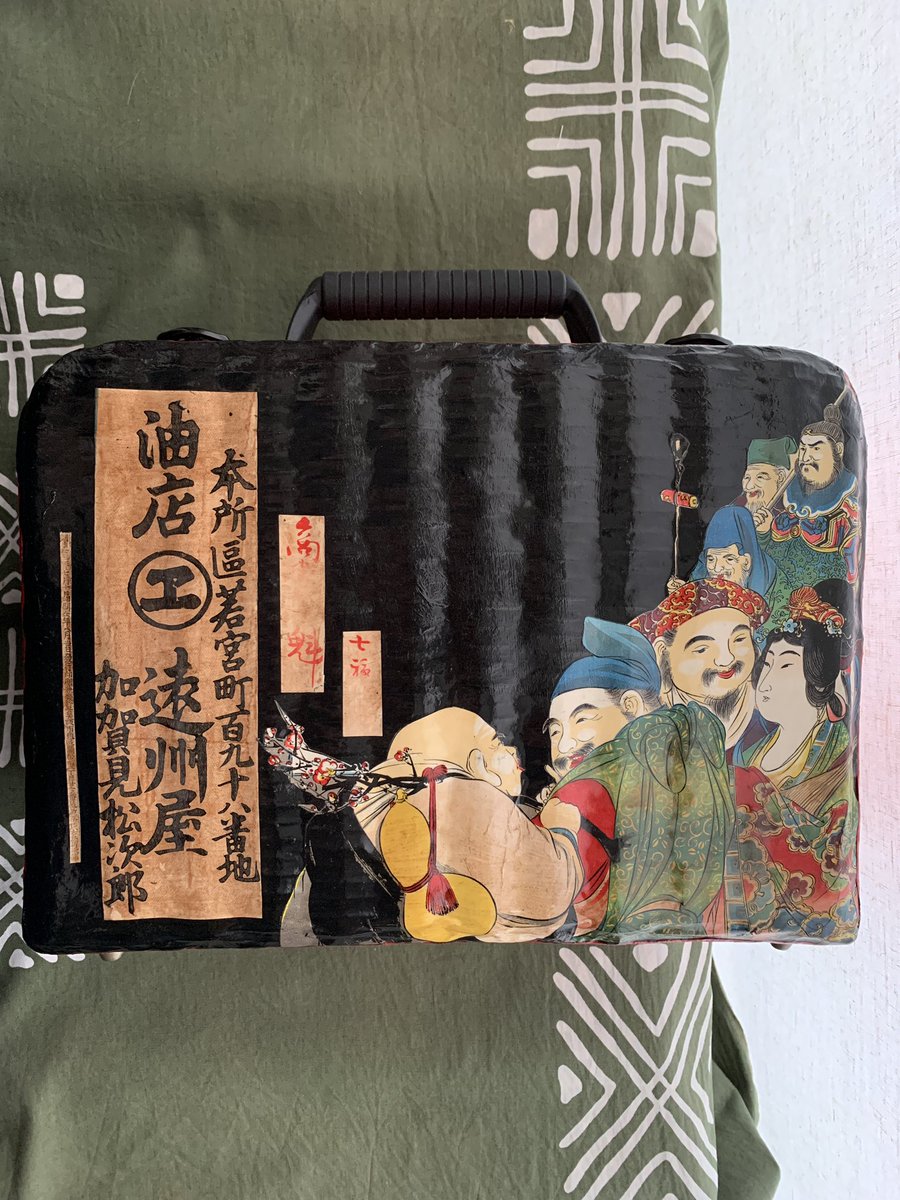 NKimonoBeginner's tweet photo. ヤベー鞄です。嬉しすぎて私のテンションがヤベーです。
とりあえず鞄だけ撮りました。
コーデ組みたいけどちょっと先になりそうなので、鞄だけ先にあげときます。
気になる方はInstagramで探してみてください。とてもとても素敵な作家さんなのです。

https://t.co/5EpXG2Rsmu https://t.co/YoWgg193lq