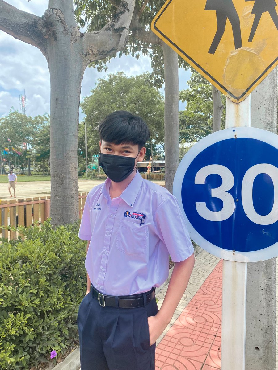 Ratchaphum49's tweet photo. รับเด็กตาดำๆ ไปเลี้ยงดูไหมครับ
#สุรินทร์ https://t.co/dlAA0JLBs3