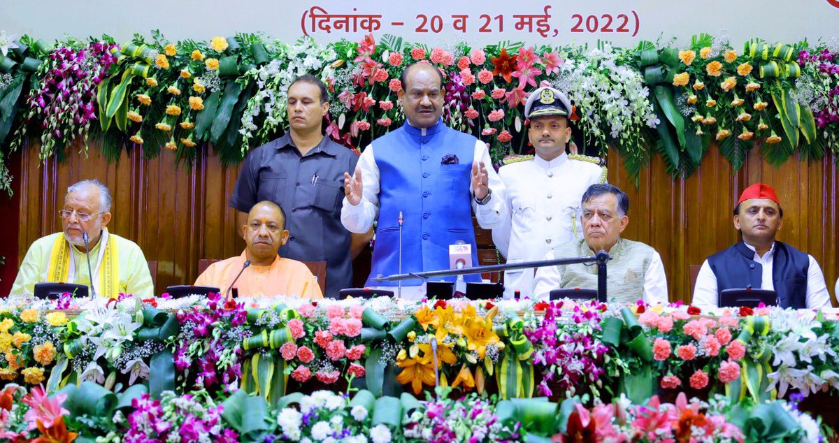 loksabhaspeaker's tweet photo. आज उत्तर प्रदेश विधानसभा के नवनिर्वाचित सदस्यों के प्रबोधन व ई-विधान व्यवस्था के शुभारंभ के दौरान सम्मानित विधायकों को संबोधित करते हुए इस बात पर बल दिया कि लोकतंत्र के सशक्तिकरण के साथ संसदीय परंपराओं और विधायी प्रक्रियाओं को समृद्ध बनाना हमारा ध्येय होना चाहिए। https://t.co/eLNCqSnM53