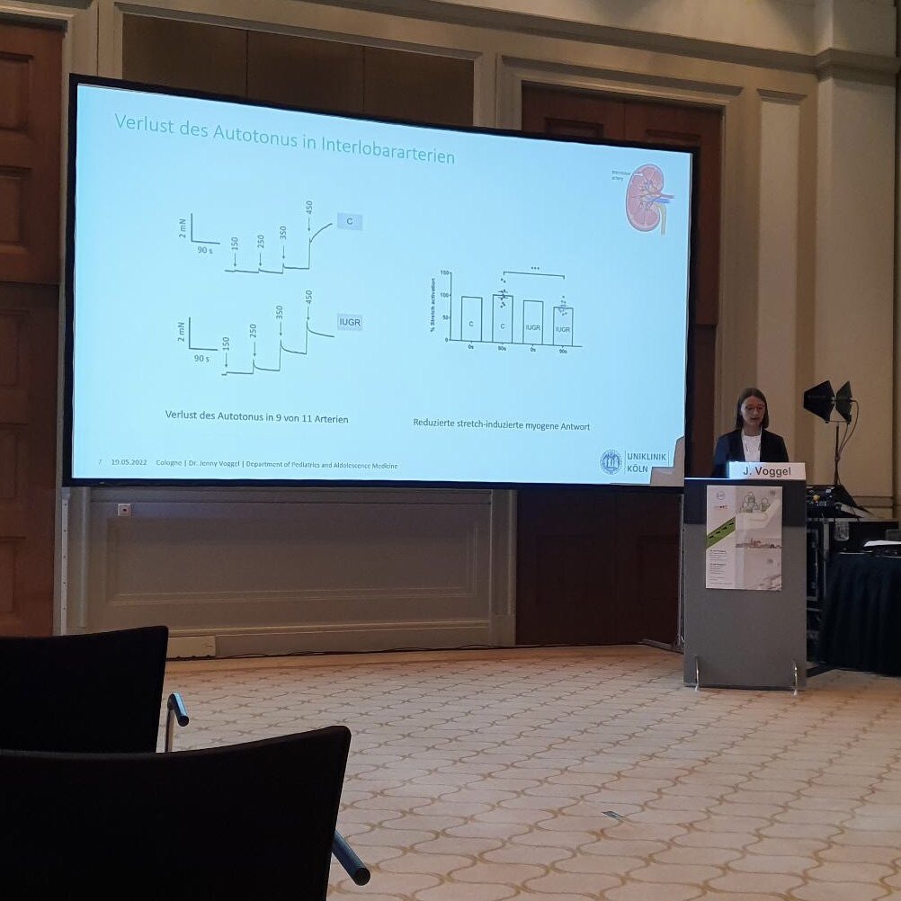 J_Voggel's tweet photo. Gestern habe ich auf dem #gnpi Kongress in Aachen die Daten von mir und meiner AG vorgestellt. Vielen Dank für die tolle Session! Das hat richtig Spaß gemacht! @UKKoeln https://t.co/W2R8dNImSM