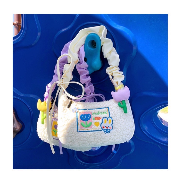 Cony bag 360 ฿
โอ้ยน่ารักกก เป็นหูรูดเลื่อนสั้นยาวผูกโบว์ด้านข้างเพิ่มความน่ารัก **แถมพวงกุญแจดอกไม้นุ่มนิ่ม และกระต่ายตามภาพทุกใบ
สนใจ dm or line 📮
#เสื้อผ้าสไตล์เกาหลี #เสื้อครอป #เสื้อผ้าแฟชั่น #เสื้อสไตล์เกาหลี #กระเป๋า #กระเป๋าเกาหลี #เสื้อผ้าเกาหลี #เสื้อผ้าแฟชั่น