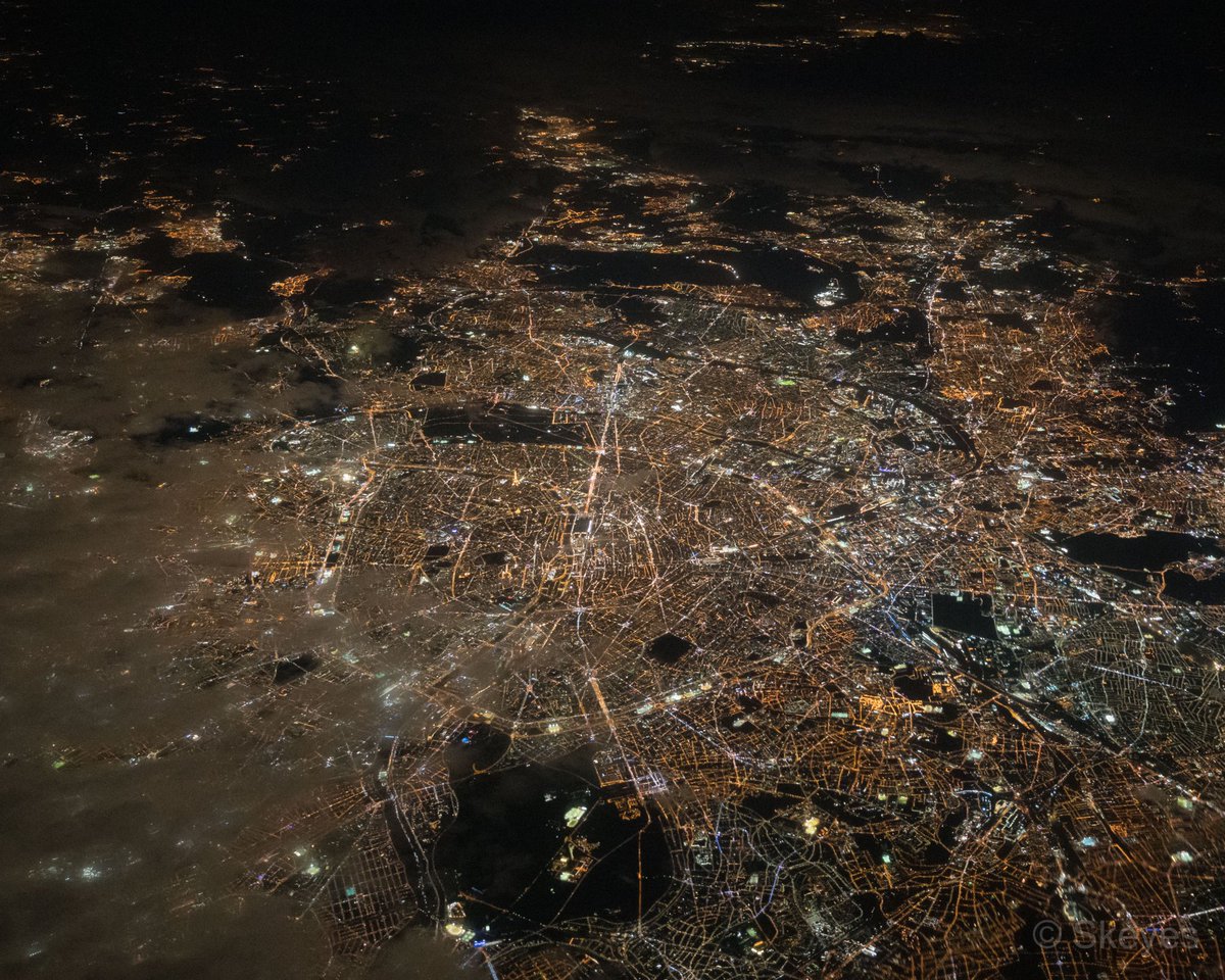 Gm☕️

Flying views 😎 One advantage of having an office at 35000ft are the views 😃  Stay tuned #flight 
#nftphotography #nftcollection