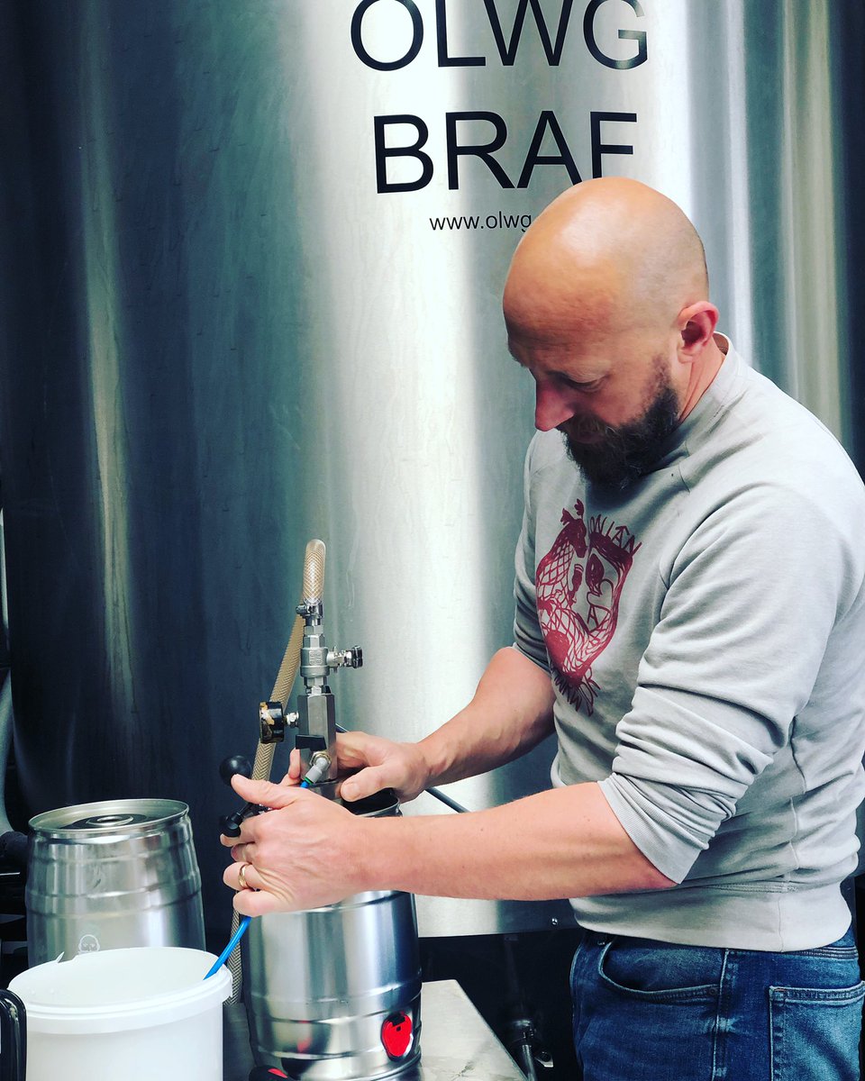 Now I’m gonna tell you bout a man named Dan, a poor mountaineer, hardly kept his family fed - until that is he opened a brewery. His background is quality control and drinking beer. Now he has a merry family. #brewery #craftbeer #drinkwelsh #holyhead #anglesey #welshproduce