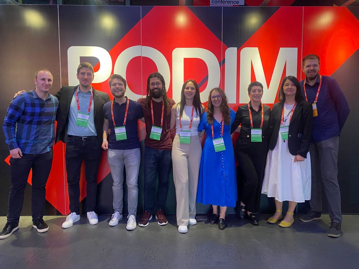 NADES_Design's tweet photo. @NADES_Design goes abroad 🚗
It was an honor to represent research startups on @podimconference, an international startup &amp; tech event held this week in Maribor. Lots of exciting lectures, great people and tons of fun! Thanks to Start-up incubator SPOCK for including us https://t.co/Bv8NiLYb1Y
