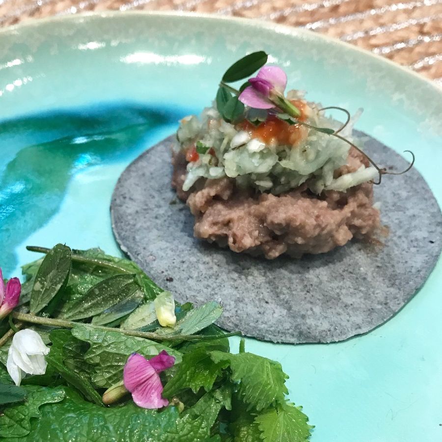 Edin_ferments's tweet photo. This week, we thought we'd share a wee fermentation serving suggestion and a salsa recipe, as the sun is shining and to me, our refreshing Magic Mojito kraut made with fresh limes (no rum) always tastes summery!
https://t.co/PQVHq8cHCv https://t.co/WgzcnUHuLA