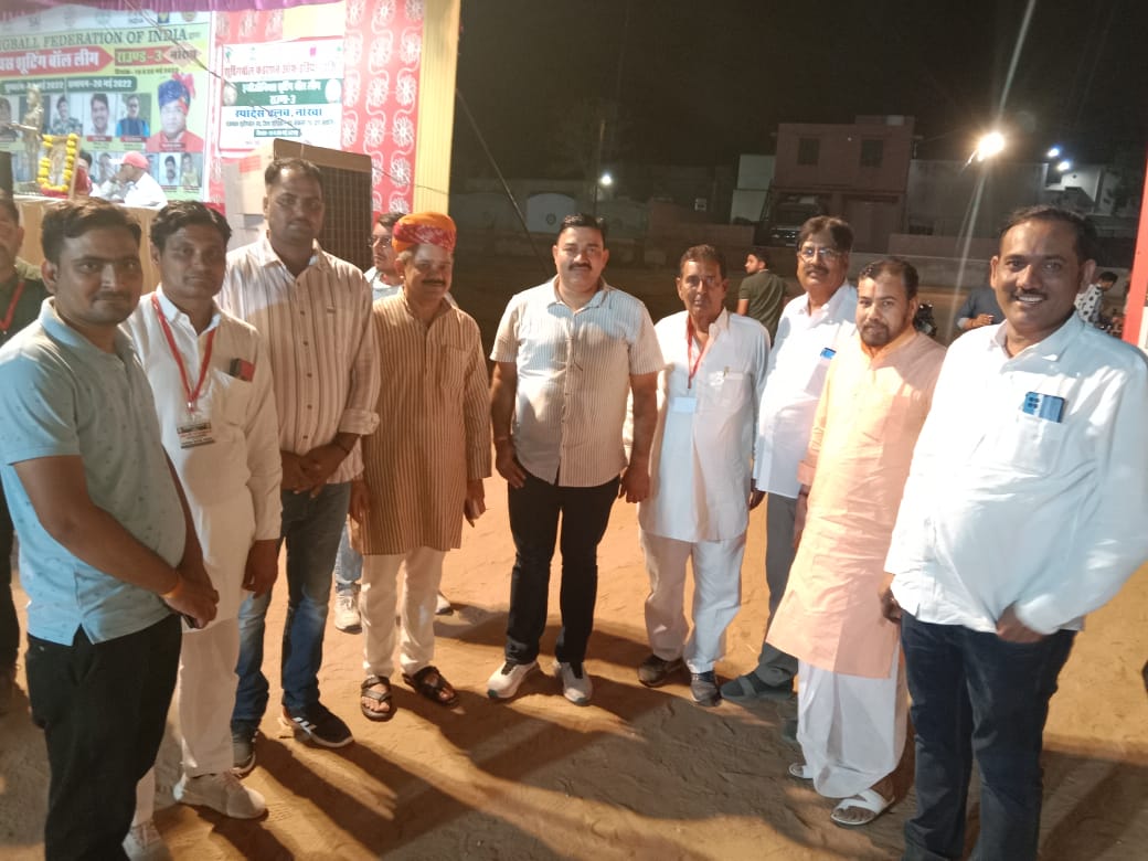 LalitPaliwalRaj's tweet photo. #शूटिंगबाल #ShootingBall
इंडिजिनियस शूटिंगबाल राउंड 3 प्रतियोगिता का शुभारंभ आदरणीय डीआईजी बीएसएफ पुष्पेंद्र सिंह जी नोखा न.पा. अध्यक्ष नारायण जी झंवर भगवताचार्य कन्हैयालाल जी पालीवाल के पावन सानिध्य में हुआ #SBFI के महासचिव रविन्द्र जी तोमर #RSBA के महासचिव ओ पी माचरा साथ थे https://t.co/MP0fBtetUU