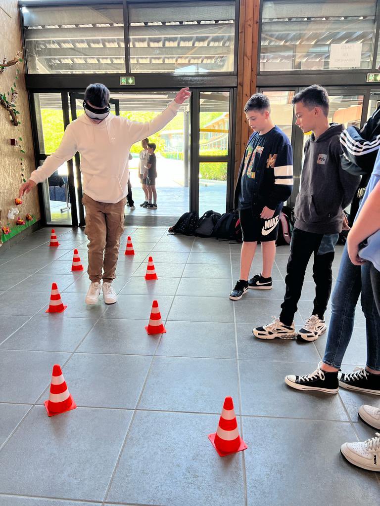 YaeleGADDICTION's tweet photo. À #SaintVallierDeThiey, en #PaysDeGrasse, où j’échange avec mon équipe @GADDICTION06 et les collégiens autour des risques liés aux conduites addictives chez les adolescents.

#Alcool, #tabac, #cannabis : les questions fusent. https://t.co/yPKA9qvNNA