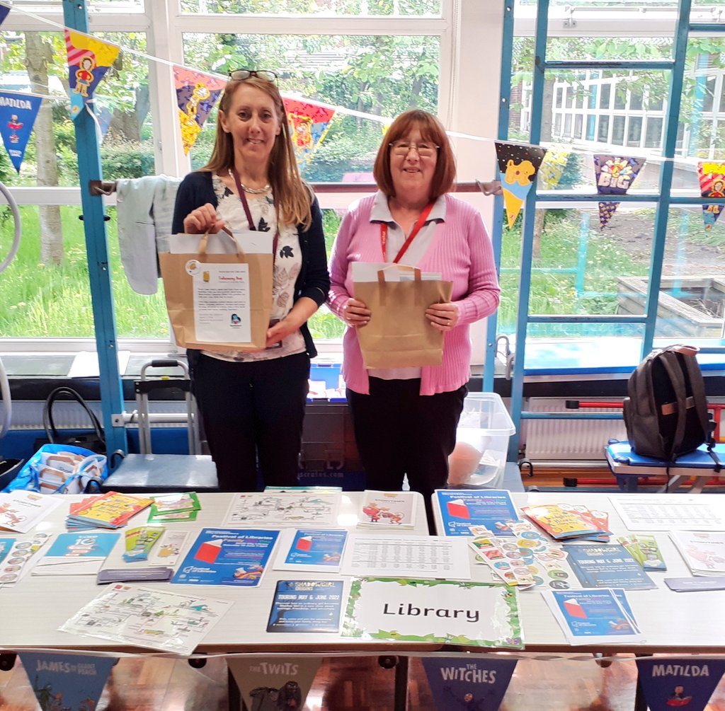 MancLibraries's tweet photo. Lovely afternoon at  @BriscoeLaneWOT Early Years children &amp; parents fair -giving away Library Takeaway Bags of books &amp; activities - wonderful to see so many families keen to support their little ones early reading habits! @ReadMCR @Literacy_Trust @Booktrust @MCRCityofLit https://t.co/ldcrPCvXyH