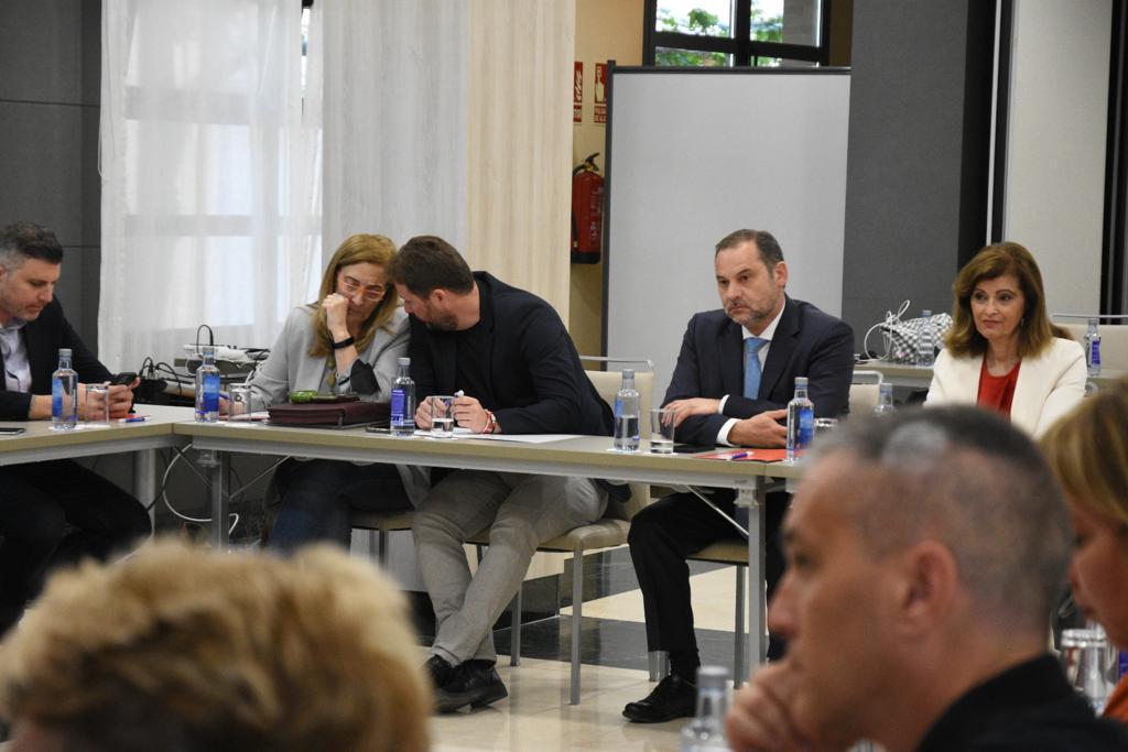 EN EL NOMBRE DE ÁBALOS tweet media