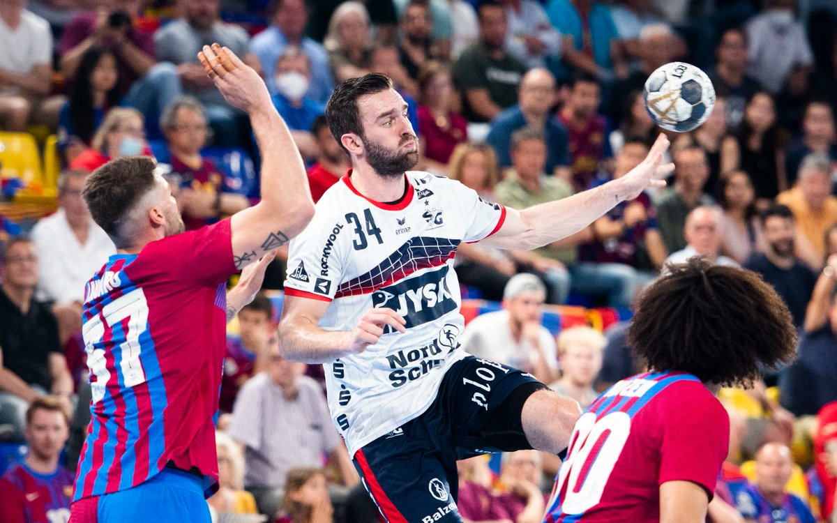 SGFleHa's tweet photo. Gekämpft bis zum Schluss 🔥
Bei der Partie gegen @FCBhandbol geben unsere Jungs bis zum Abpfiff alles und zeigen eine starke Leistung! Dennoch geht der Traum vom #FinalFour der @ehfcl leider nicht in Erfüllung. 🙁
__________
#BARSGF 27:24
#MoinMoinEurope
#OhneGrenzen https://t.co/4BvhYYU8Bz