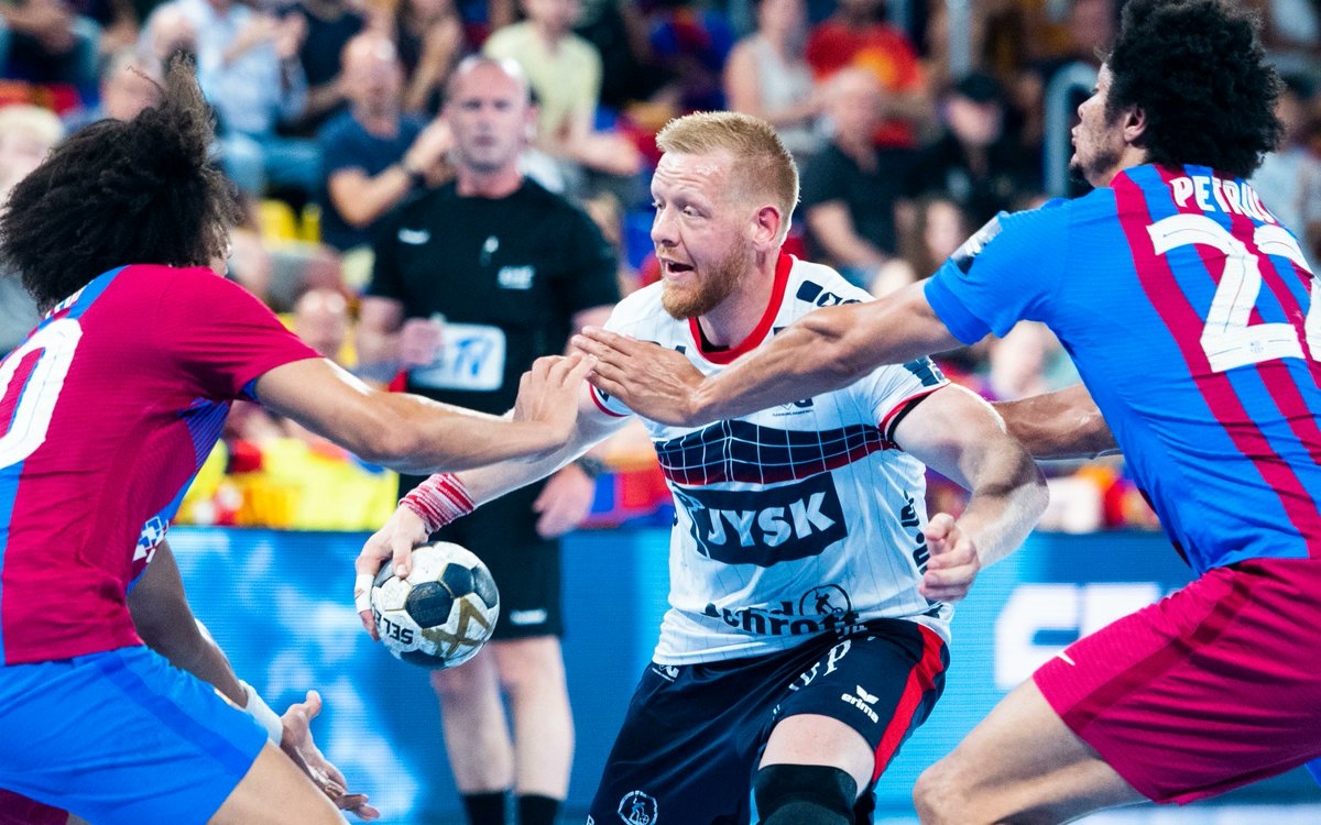 SGFleHa's tweet photo. Gekämpft bis zum Schluss 🔥
Bei der Partie gegen @FCBhandbol geben unsere Jungs bis zum Abpfiff alles und zeigen eine starke Leistung! Dennoch geht der Traum vom #FinalFour der @ehfcl leider nicht in Erfüllung. 🙁
__________
#BARSGF 27:24
#MoinMoinEurope
#OhneGrenzen https://t.co/4BvhYYU8Bz