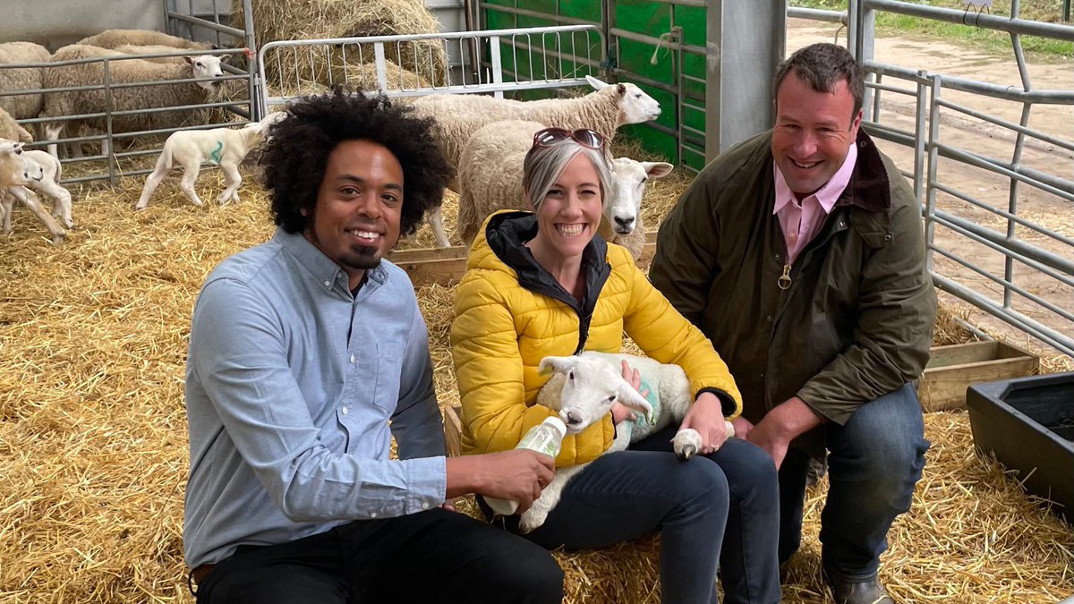 #RT @LibDems: RT @libdemdaisy: Lovely to join new @LibDems member @HertsFarmer along with @hitchharpsam earlier this week - and have a cuddle with this little one!  🐑