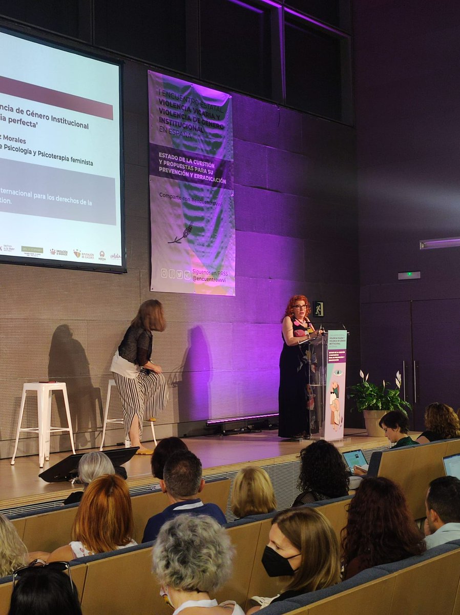 encuentrovvvi's tweet photo. 🎯👨👧👦"La violencia vicaria no tiene efectividad sin el consentimiento de las instituciones. La violencia vicaria existe porque las instituciones lo permiten" Sonia Váccaro (Psicóloga clínica y forense) #encuentrovvvi #stopviolenciavicaria #stopviolenciainstitucional
#stopfalsosap https://t.co/DpOp7VpAvL