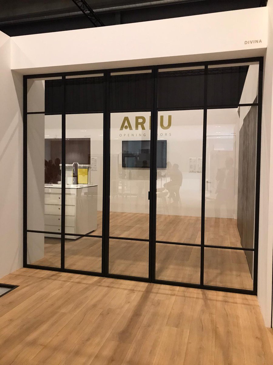 BurghouwtBV's tweet photo. Op uitnodiging van #Arlu zijn meerdere Burghouwt collega’s twee dagen op bezoek bij deze innoverende partner. Er is tijd voor ontspanning, het bewonderen van de mooie nieuwe productielocatie en uiteraard voor verdere verdieping in het assortiment en de innovaties. https://t.co/BXM7aoTx0O