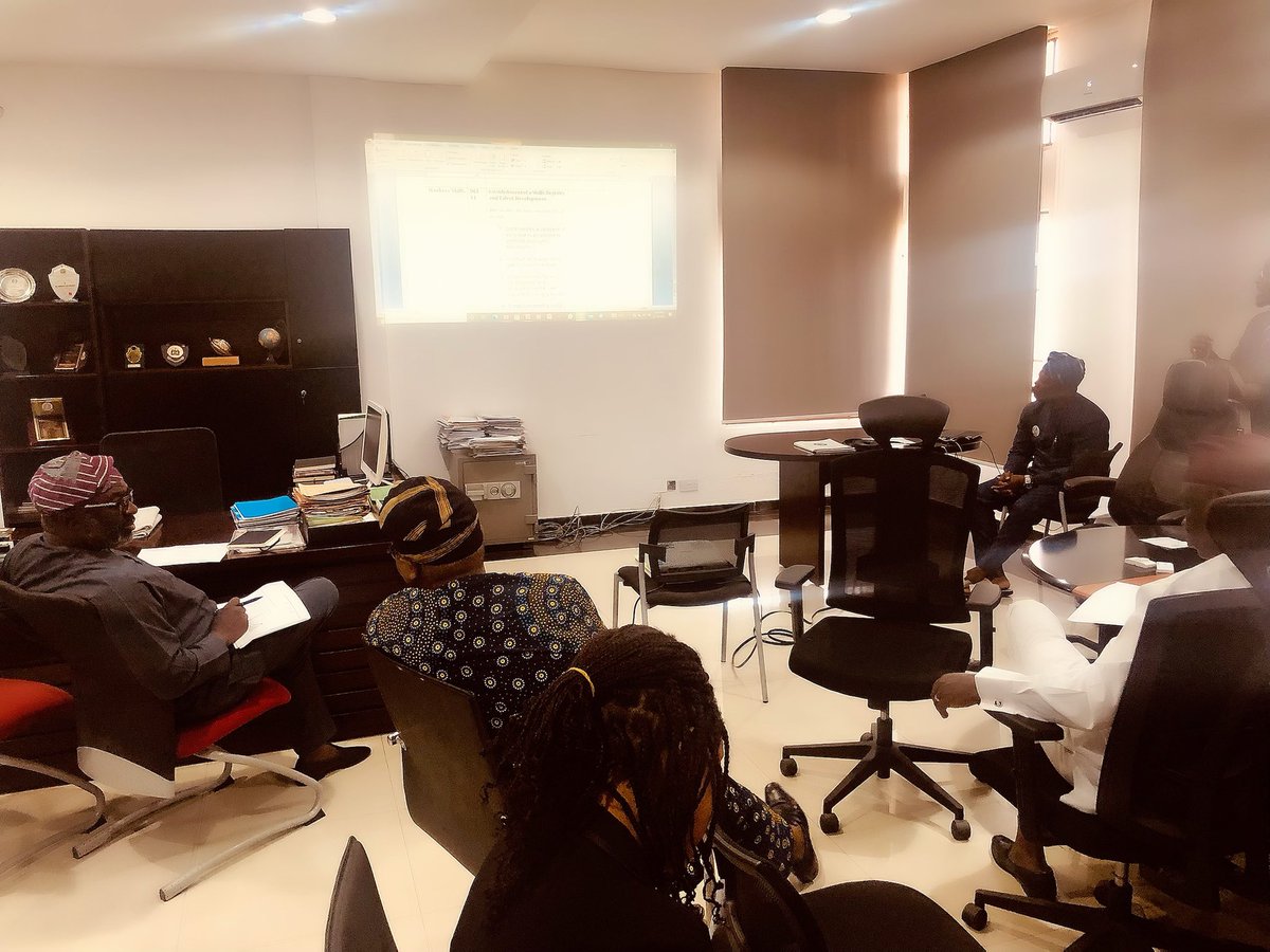 OSIPA8's tweet photo. The Osun State Ease of Doing Business council held its first council meeting for year 2022 on Wednesday, May 18, 2022: 

Osun’s participation in the PEBEC/WorldBank $750m USD SABER program was presented to the council.

@toluogunlesi @DeeOneAyekooto https://t.co/7hPawT6dsn