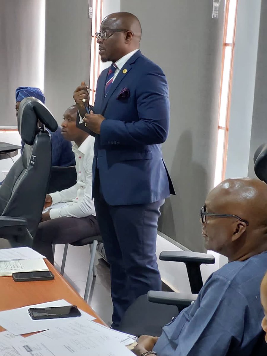 OSIPA8's tweet photo. The Osun State Ease of Doing Business council held its first council meeting for year 2022 on Wednesday, May 18, 2022: 

Osun’s participation in the PEBEC/WorldBank $750m USD SABER program was presented to the council.

@toluogunlesi @DeeOneAyekooto https://t.co/7hPawT6dsn