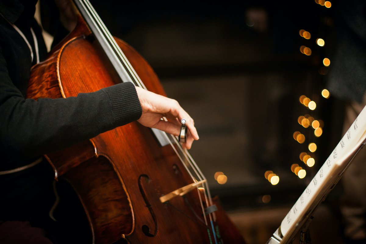 StJPiccadilly's tweet photo. Join us today at 1.10pm for our Free Lunchtime Concert featuring Yishang Sheng &amp; Kaoru Wada presented in association with @guildhallschool #Martinu #Myaskovsky https://t.co/0vtdOKwBdW https://t.co/mVFAJ7D1Gv