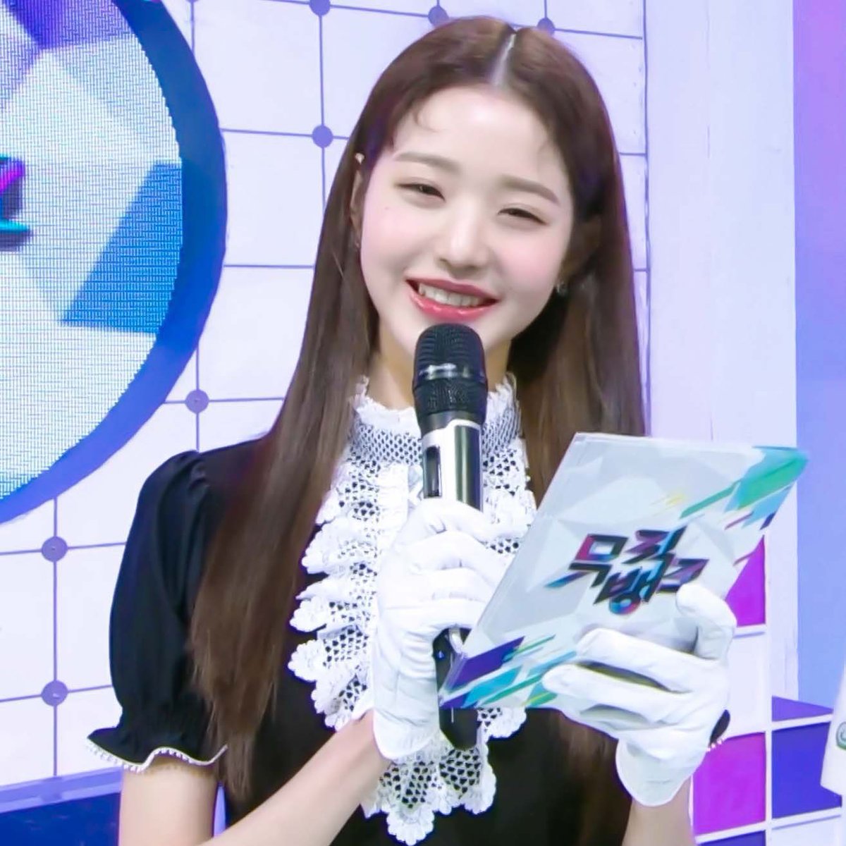 ive_cap's tweet image. 동글동글해