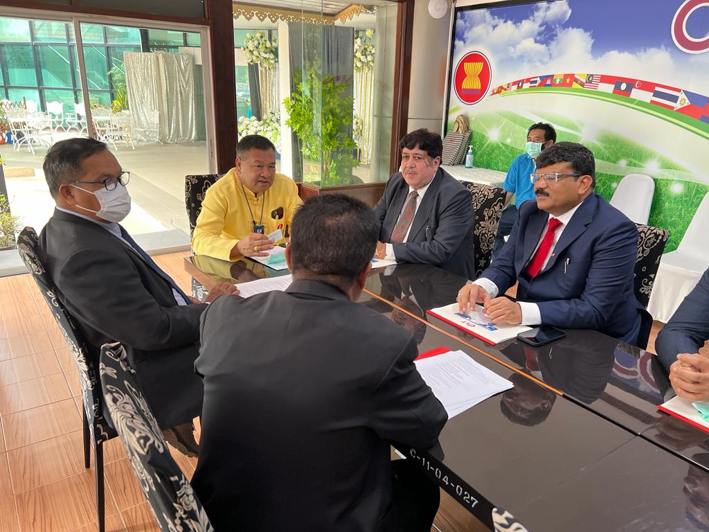 Dileep_Sanghani's tweet photo. Happy to share my fruitful interaction and meeting with Mr Phanuwat of Cooperative League of Thailand and NEDAC Team in Bangkok. Collaborations for future with Wonderful Coops.
#dileepsanghani
#icao #meeting #IFFCO
#icaoelection #india https://t.co/wPpFmJk8Ed