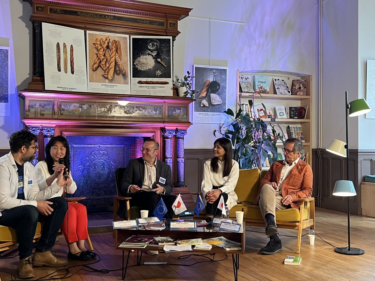 IRJI_FrRabelais's tweet photo. Suite du COLLOQUE sur « Droit, Territoires, Terroirs & Gastronomie en France et au Japon des 19-20 MAI 2022
https://t.co/C4pZQWRi9u
Et très bientôt toutes les vidéos du colloque sur Canal U en français et en anglais #wine #vin #roellinger #gastronomie #Alimentation #Patrimoine https://t.co/vBKmGqq1Wm