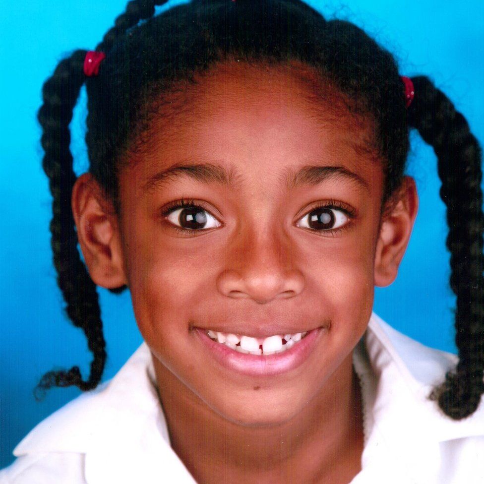 LordsSolicitors's tweet photo. A new Clear Air Law is starting in Parliament after Jenny Jones won 1st place in the House of Lords Ballot for private members bill!
Ellen's law is a tribute to 9 year old Ella Kissi-Debra who died from asthma induced air pollution, the bill establishes the right to clean air! https://t.co/h9WXRh01YY