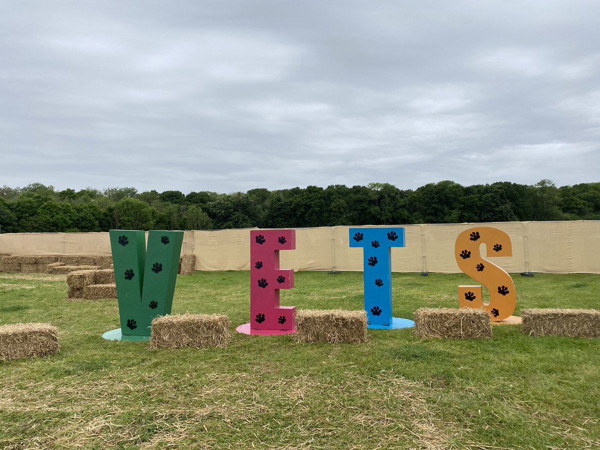 fitzpatrickref's tweet photo. Happy Friday from day 1 of @TheVETFestival! Lectures are underway and the team is excited for 2 days of veterinary learning in a relaxed festival environment. Do pop by our stand if you’re here!
We’ll be doing a sun dance later! ☔️☀️👍🏼 #vetfestival https://t.co/OnXyUl6S3d