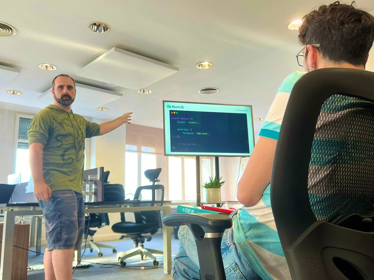 LoveToKnow Media BCN tweet media