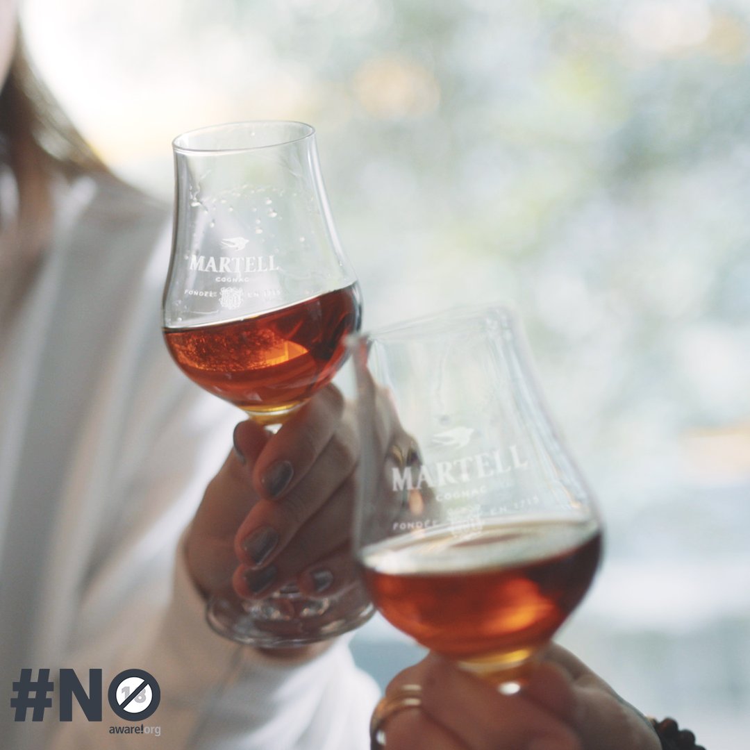 A toast to the weekend, you’ve earned this break. 

#MartellCognac #BeTheStandoutSwift