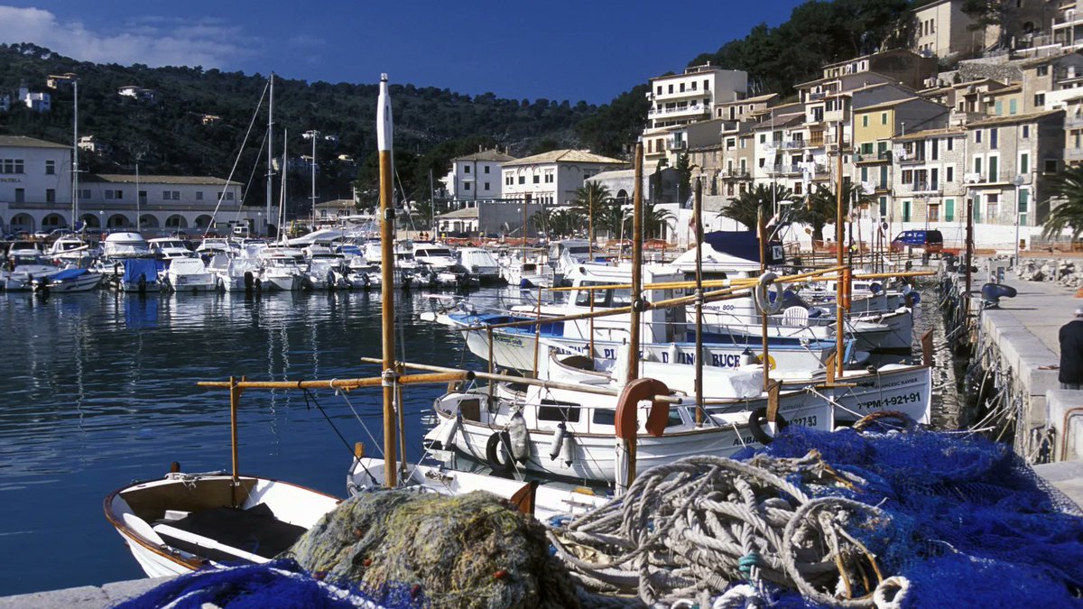 SEAwiseproject's tweet image. The #Fisher&apos;s Guilds of the #Spanish #Mediterranean are playing a growing &amp;amp; active role in environmental management, but need support in order for them to participate in genuine #CoDesign &amp;amp; #CoManagement, say researchers at @UPV. 👉buff.ly/3vCugH9