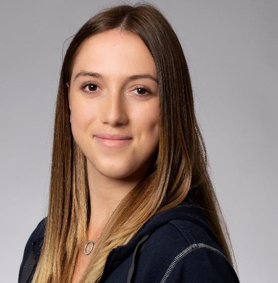 #WomenInMaritime
LES FEMMES DANS LE MARITIME : LEA SCARPI, ALKA MARINE

Découvrez aujourd’hui la vision de Léa Scarpi, qui raconte son parcours en tant qu’assistante administrative au sein de la compagnie Alka Marine, spécialiste du service #EMR 👉bit.ly/3PAtsuk
#ActuAdF