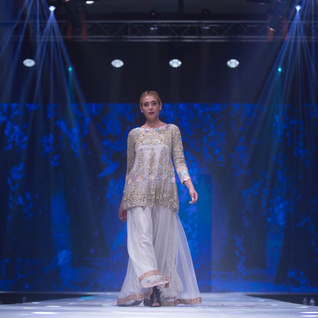 2003Masterpiece's tweet photo. Snapshot from Fashion League Series Season 2 – Dubai

#MasterpieceWorldwide #MasterpieceEvents #MasterpieceIndia #SoujanJosseph
#WomenEmpowerment #WomenEntrepreneurs #Entrepreneurs #DubaiFashionLeague #FashionShow #DXBFashionLeague #Bollywood #DFL https://t.co/MasPEU3hNy