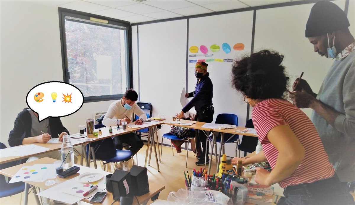 LanguesP's tweet photo. [Parcours culturel]

En pleine création d'une mini bande dessinée, les apprenants de #REFUG dessinent et donnent des couleurs aux personnages et décors qu’ils ont imaginés avec @OdeliaKamn. En attendant fin juin, vous pouvez retrouver la BD réalisée l’an dernier sur #Japprends ! https://t.co/ovpGLljEwA
