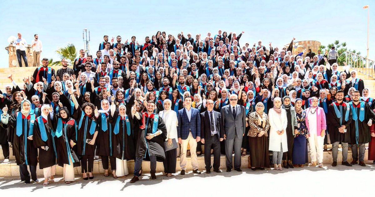بعرفكم على احلى اشي الواحد طلع فيه من كلية الصيدلة في التكنو
عيلة ترياق ٢٠١٦-٢٠٢٢
👩‍🎓👨‍🎓❤️