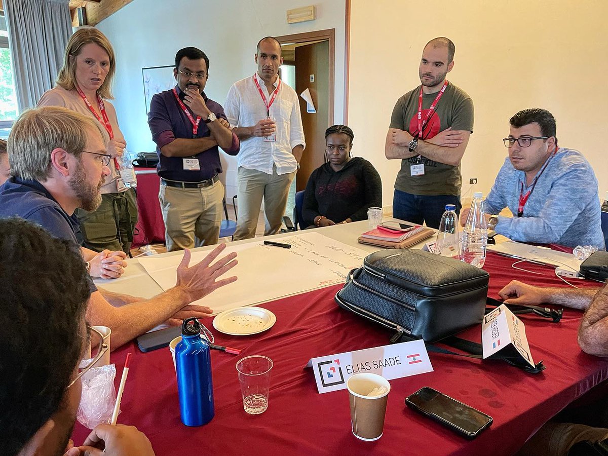 CRIMEDIM's tweet image. Today we exercise with @uk_med as part of the Residential Session of our European Master in Disaster Medicine for the #EMDM22 🩺 🚨🚑 
#REGEDIM #Vub #FullScaleExercise #emdm #CRIMEDIM #disastermedicine #humanitarianhealth #advancedmaster #exercise #cooperation #civilprotection