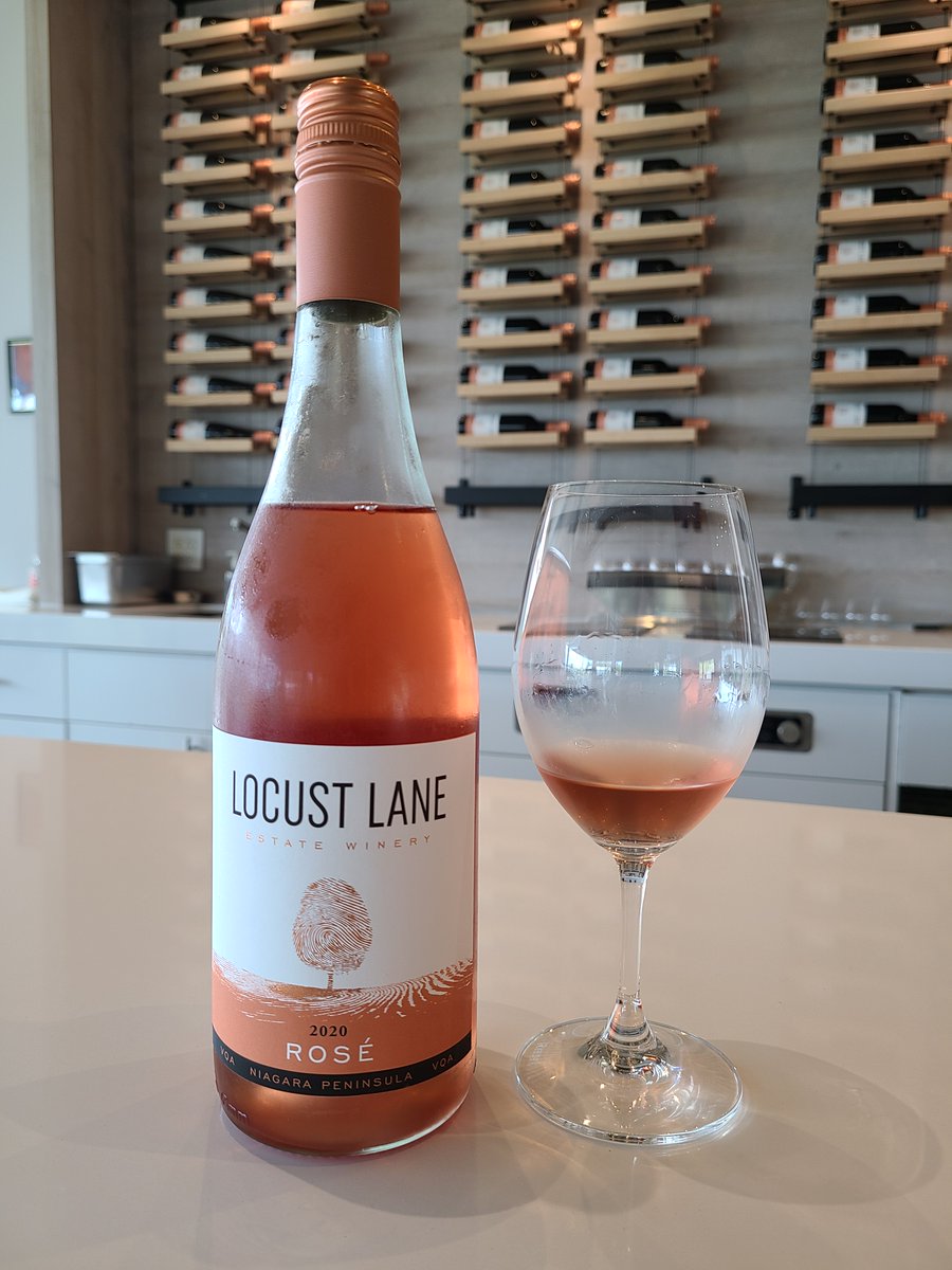 winevirgin_ca's tweet photo. @LasVegasLocally Wow what's cooking guys! Cheers from us @winevirgin_ca team! 🤔ps maybe this will help! @locustlanewiney @jaxsommelier @KevinBrauch https://t.co/m31imaN3WP