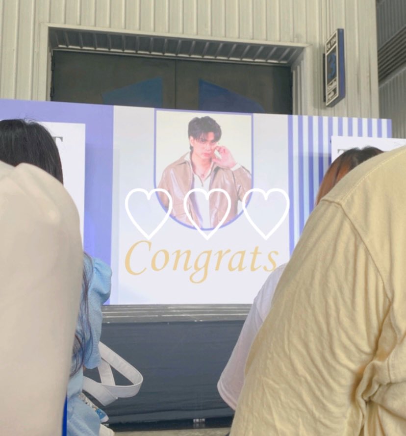 jar_jar_'s tweet photo. ลืมเช็คชื่อ🙋🏻‍♀️
 #CONGRATSNONTTANONT https://t.co/OaUwNVj6aN