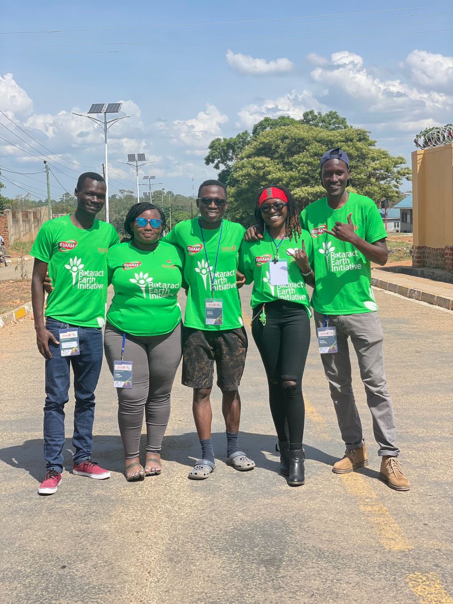 What is a project without our twin club?🥳🥳

 They bring the F in the FUN all the way from @Rotaract_D9212 

We are happy to have our twin club members from @RotaractKarura attend #REIKoboko 

#REI22