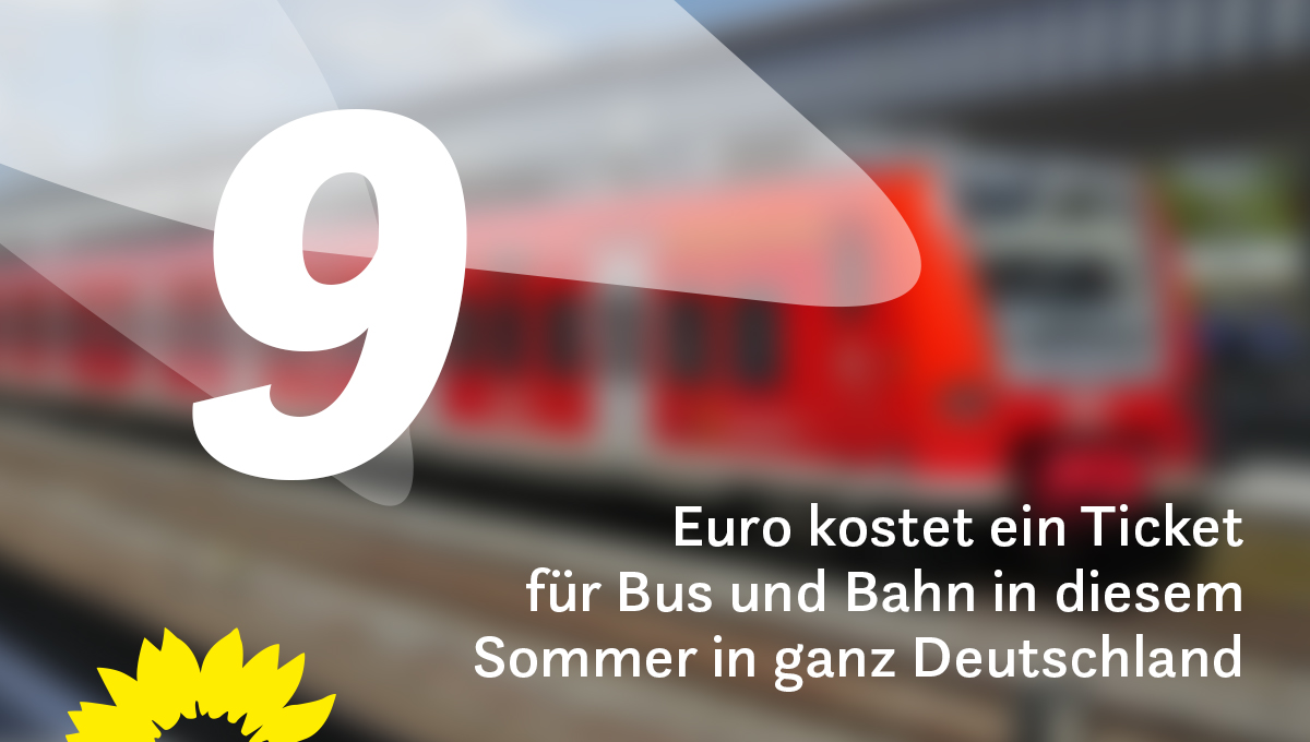 Die 🚦 hat es versprochen und jetzt beschlossen: 
Ab 1. Juni könnt ihr für 9 Euro Bus und Bahn fahren.

So spart ihr Geld und schützt auch noch das Klima.

Der Sommer kann kommen! 😎

#9EuroTicket #ZahlderWoche