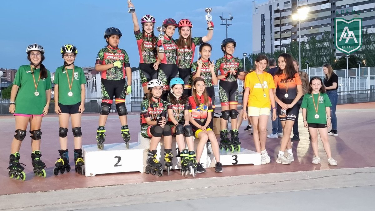 LosAdeso's tweet photo. El pasado fin de semana se disputó la IV y última jornada de la Liga de Patinaje en Arganda del rey. 

Hubo una gran representación de nuestra escuela de patinaje, y además, nuestra alumna María Bertolo quedó subcampeona dela liga centro. 

¡es un placer veros competir a todos! https://t.co/2dH37YJI7M
