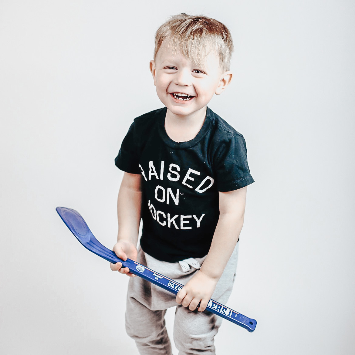 PRTGandMAIN's tweet image. ➖Raised on Hockey➖ That smile says it all! There is nothing quite like the love of Hockey when you are a kid growing up in Canada. We have a full lineup of hockey goods for every fan.
📷 @lisa.godlien
#raisedonhockey #hockeylife #ministicks