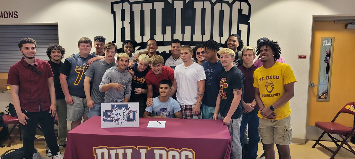 CoachShort2's tweet image. Congratulations to my guy Luis Herrera on signing with St. Thomas University and continuing his wrestling career!  Couldn't be happier for him and his family.
#DOGSTRONG