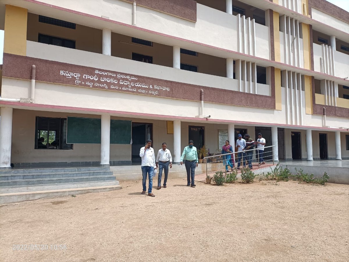BSrinivas_CE4's tweet photo. Water supply verification to *Kasturiba Gandhi Girls School &amp; College in New Sangvi, Mamada mandal, Nirmal district.* 360 strength. Interaction with Principal n use of MB water. https://t.co/IpFcGtNqkP