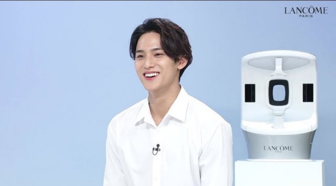 svtyoutube_'s tweet photo. Lancome Korea has uploaded Clarifique Live Show with Mingyu on their channel. If you missed his live last time, watch it now carats~
▶️https://t.co/St9EwkDEer
#LANCOMExMINGYU
#민규 #SEVENTEEN @pledis_17 https://t.co/OYSm3iAvva