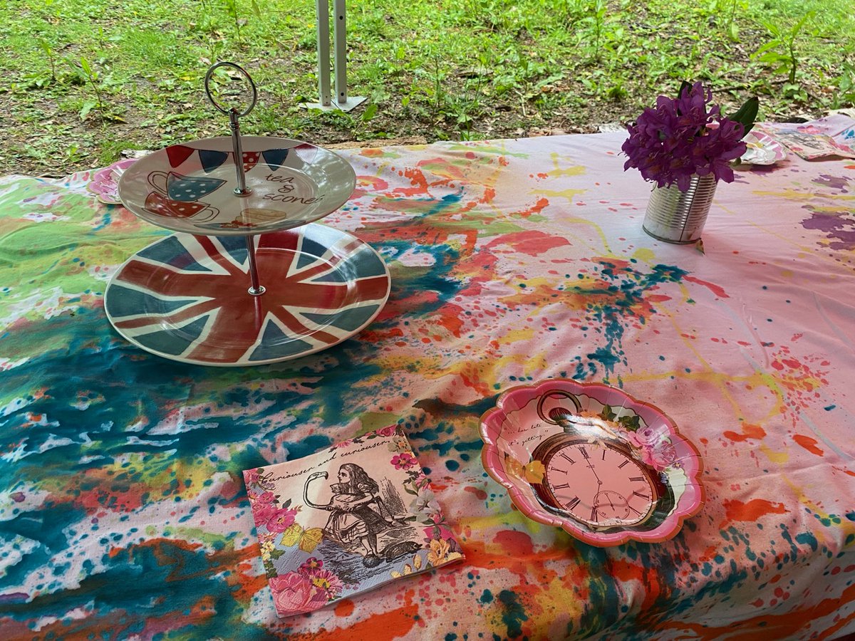 OPS_OratoryPrep's tweet photo. Lovely to capture some photos before our Forest School Stay &amp; Play session started this morning. Our visiting families will have a wonderful time at our 'Mad Hatters Tea Party' themed event, despite the wet weather!

#ForestSchool #StayandPlay #PreSchool #Nursery #Goring https://t.co/EjQ4ac5pvt