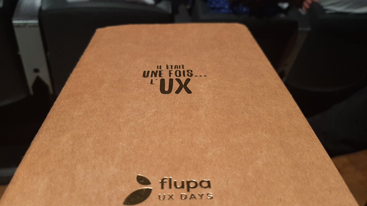 ValB6's tweet photo. J'ai ressorti mon cahier de l'édition 2019! 😄 #uxdays22 https://t.co/CgwWal5LCq