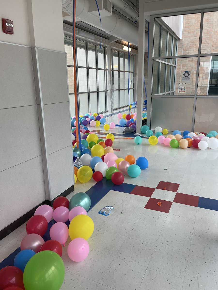 MsSarahSpinelli's tweet photo. Well done seniors, we will miss you ❤️❤️ https://t.co/36BY7NrkAk
