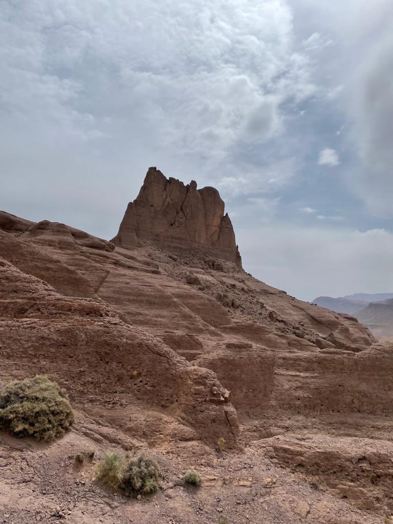 BKasbah's tweet photo. @BKasbah  offer you a day trip from the guest house berber nomad kasbah, to I’d Bab n’ali mountains. #trekking #Tours #activites #walking #moroccotours #hikingadventures #excursion #nkob #saghro https://t.co/Ju3Al4Fs5H