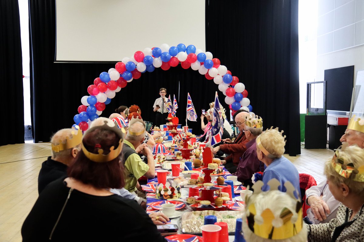 gmacademies's tweet photo. Our community members had a lovely time at our community #JubileeParty. The members loved listening to songs sung by a @ManComAcademy student and enjoyed a yummy afternoon tea. https://t.co/RWKgZjRDKp